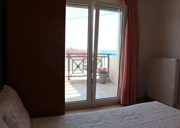 Matina\'S Apartments